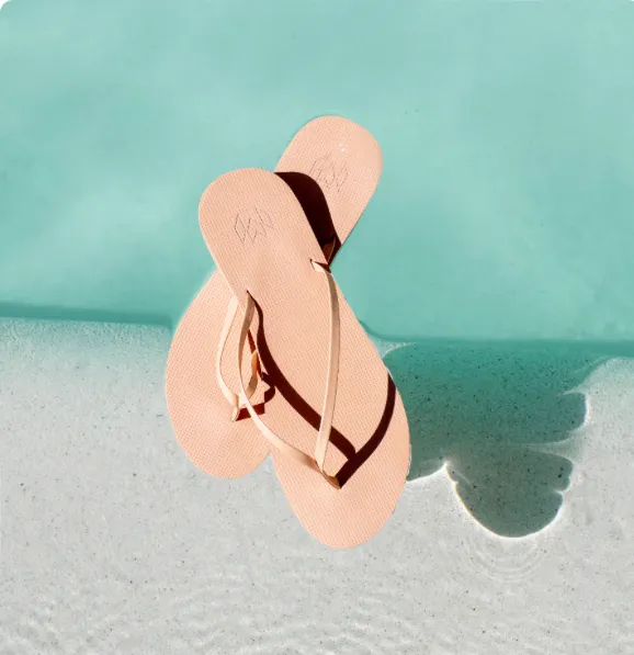 Malvados Lux Minimalist Flip Flop in Dune